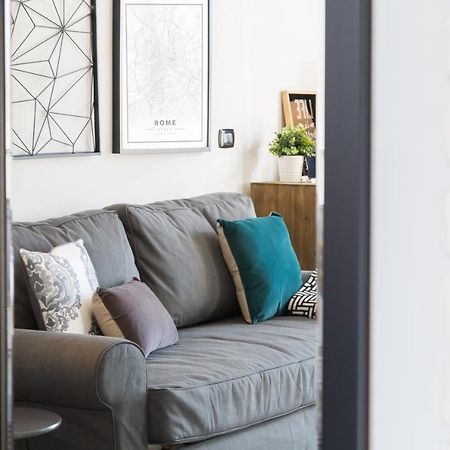 Bmga L Glam Industrial 3-Bed Apartment In Termini Róma Kültér fotó