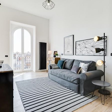 Bmga L Glam Industrial 3-Bed Apartment In Termini Róma Kültér fotó