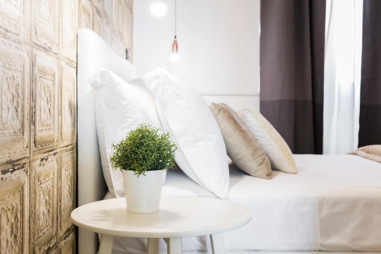 Bmga L Glam Industrial 3-Bed Apartment In Termini Róma Kültér fotó