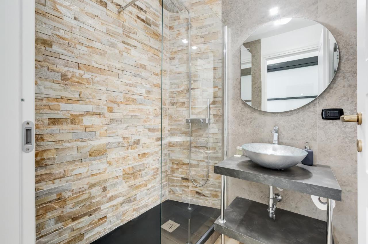 Bmga L Glam Industrial 3-Bed Apartment In Termini Róma Kültér fotó