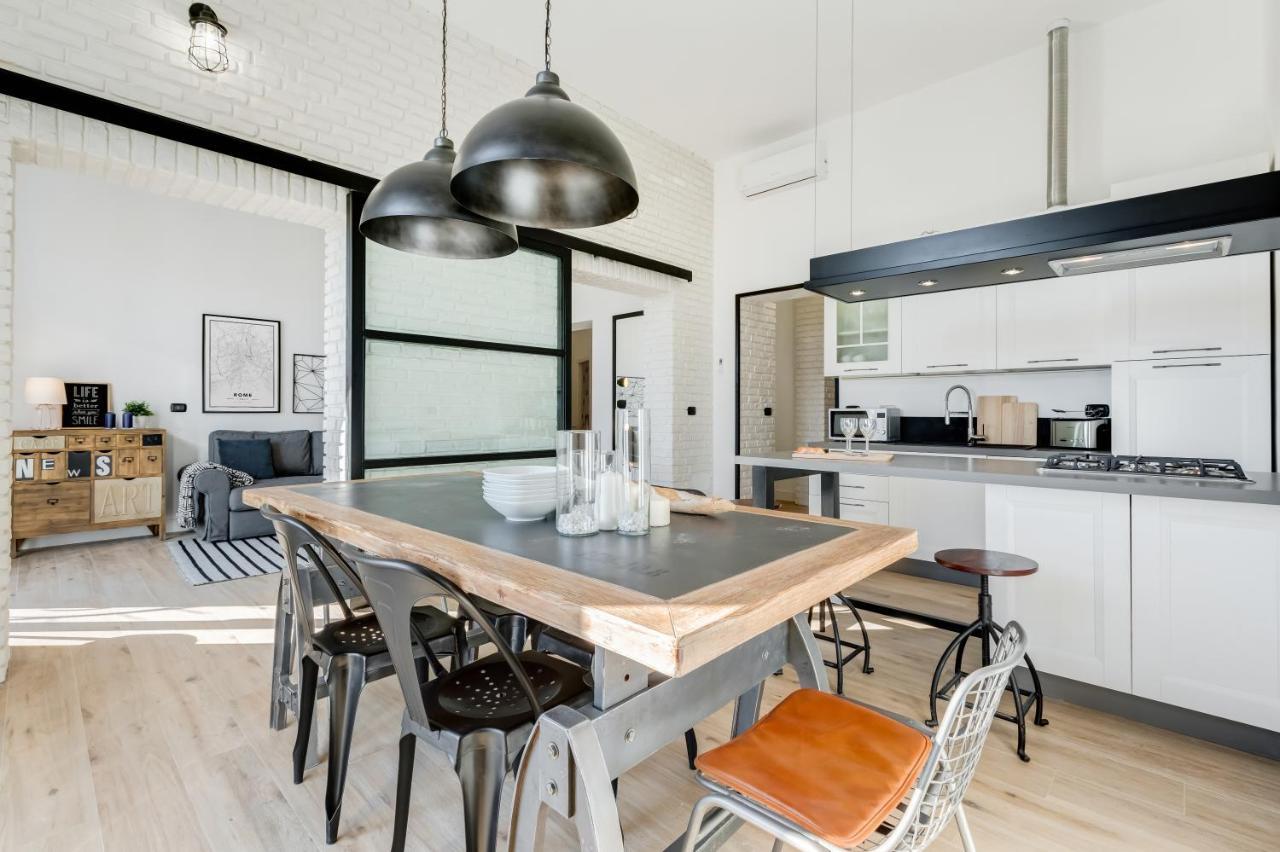 Bmga L Glam Industrial 3-Bed Apartment In Termini Róma Kültér fotó